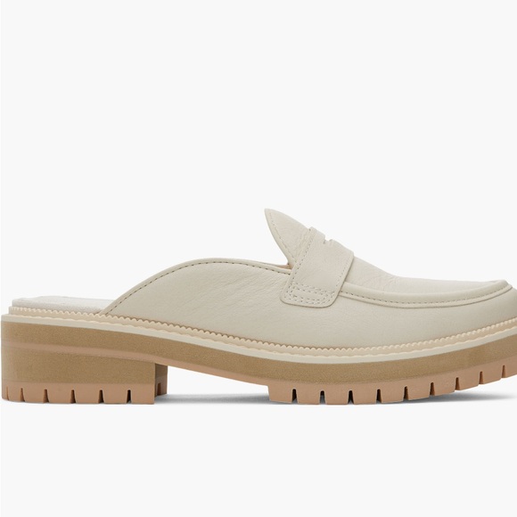 NWT TOMS Women's Cream Cara Mules with Tan Sole - Picture 4 of 6